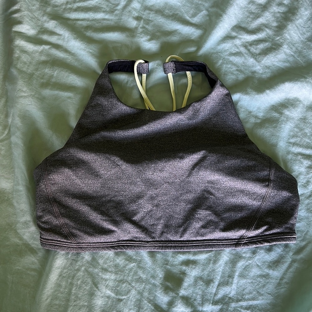 Lululemon high neck bra